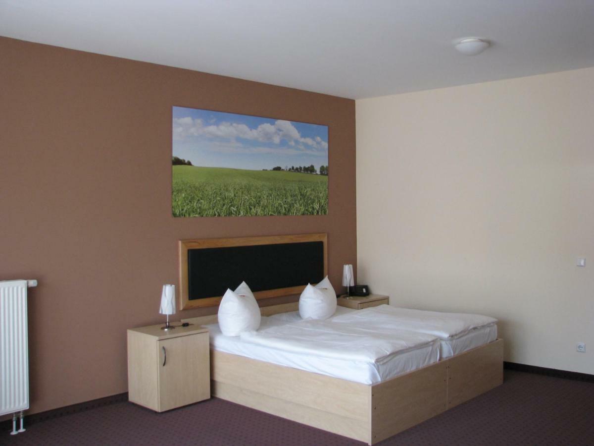 דיפולדיזוואלדה Hotel Am Heidepark מראה חיצוני תמונה